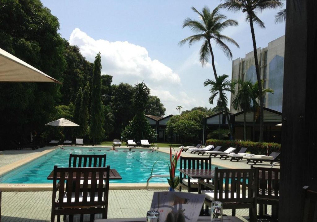Douala Rabingha Hotel Exterior photo
